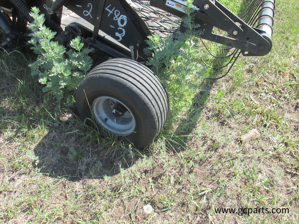 PMH-B  HEADER W/14FT SWATHMASTER